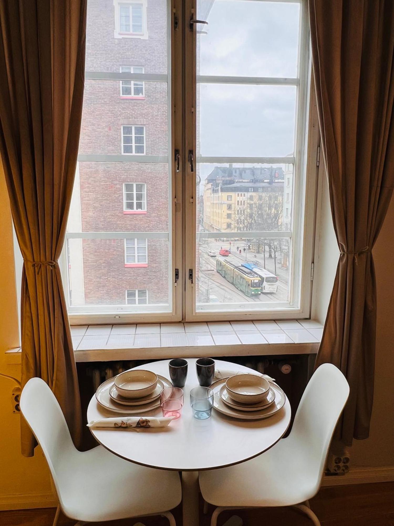 Your Chic Vibrant Airbnb Helsinki Exterior photo