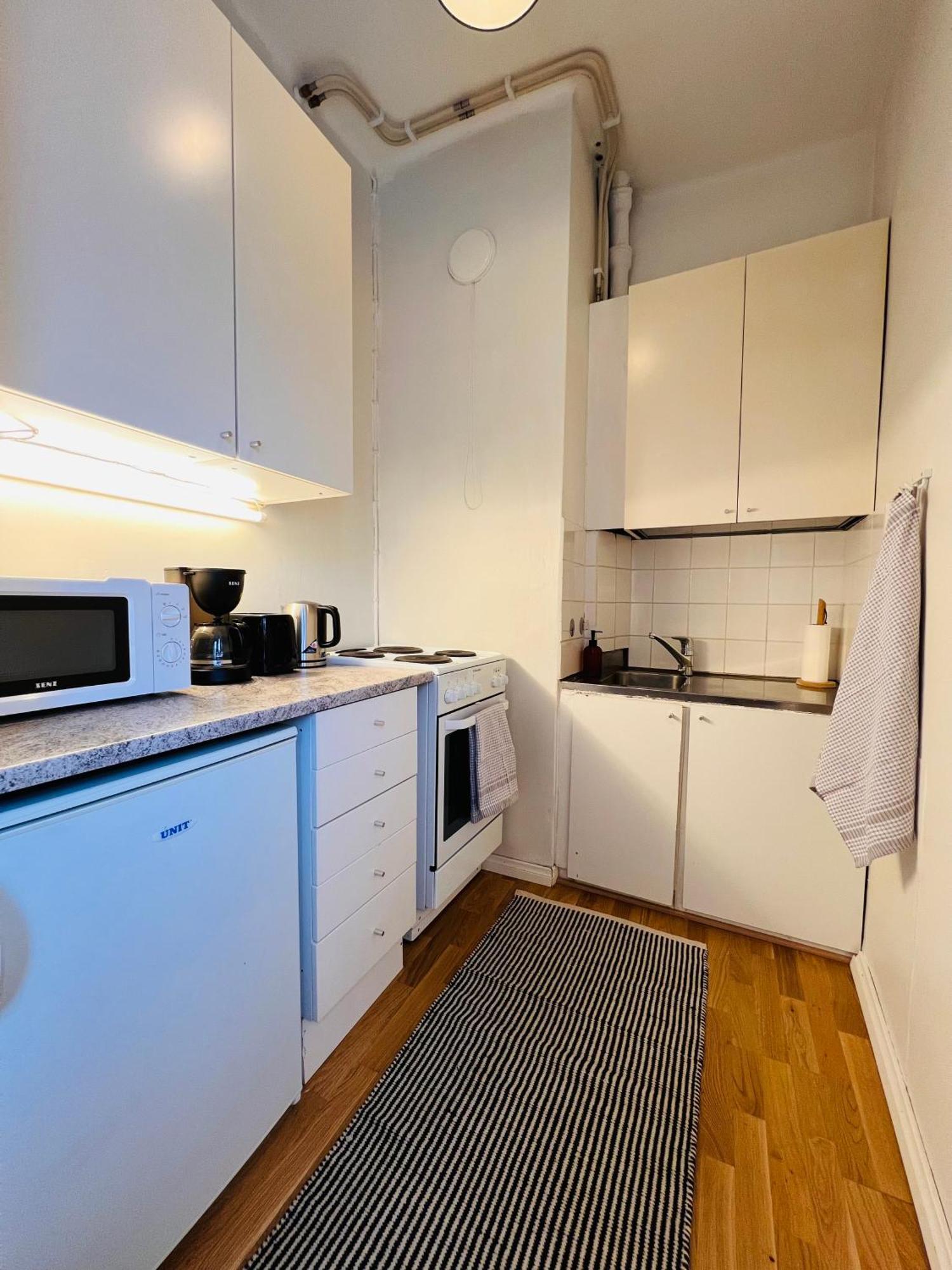 Your Chic Vibrant Airbnb Helsinki Exterior photo